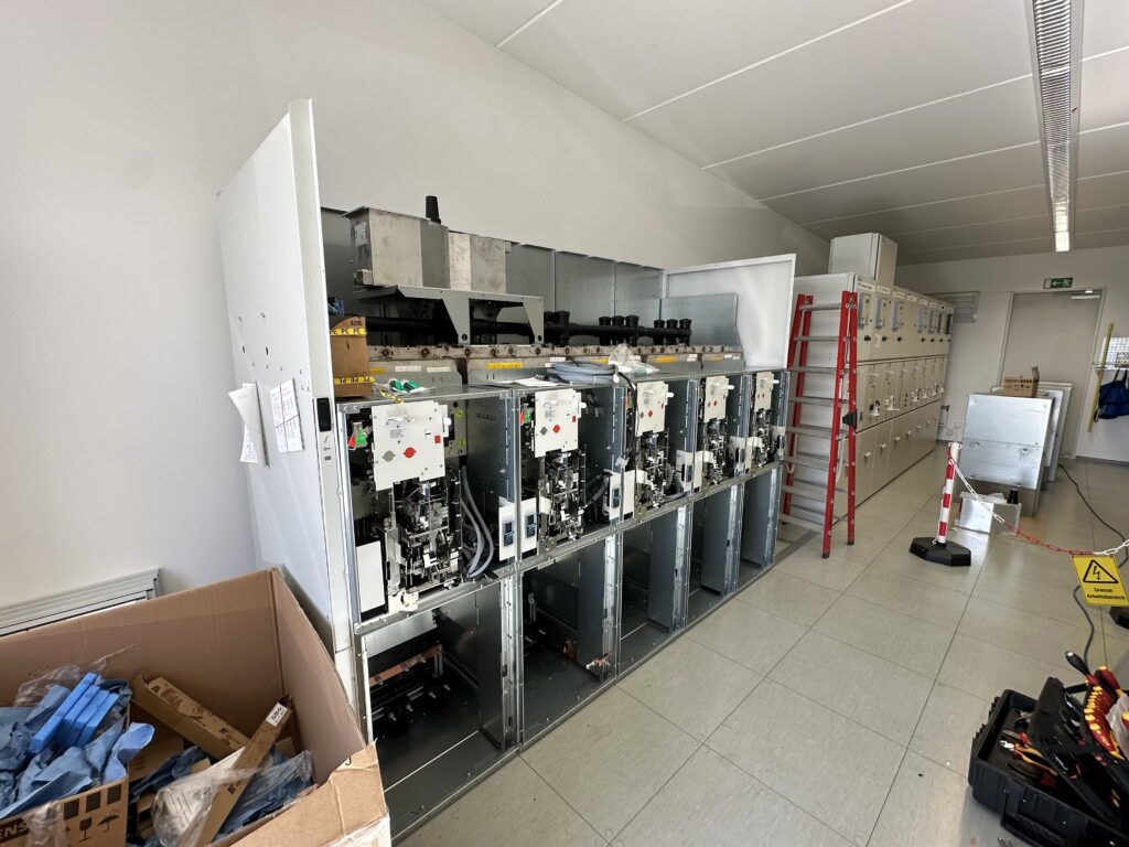 schaltanlagen-nieder-mittelspannung-sg-elektrotechnik-brandenburg